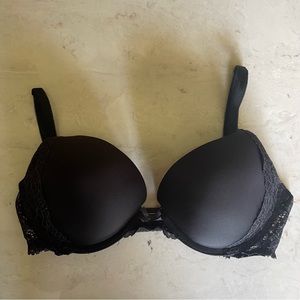Victoria’s Secret 32D Push Up Bra